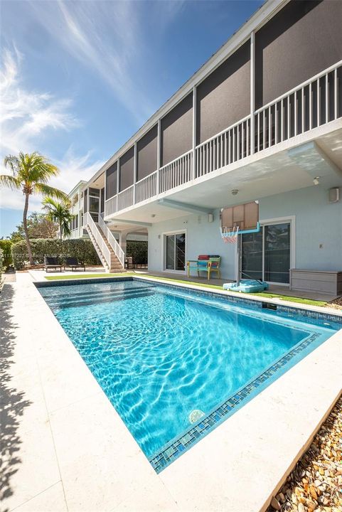 На продажу: $2,599,000 (3 спален, 2 ванн, 2010 Квадратных фут)