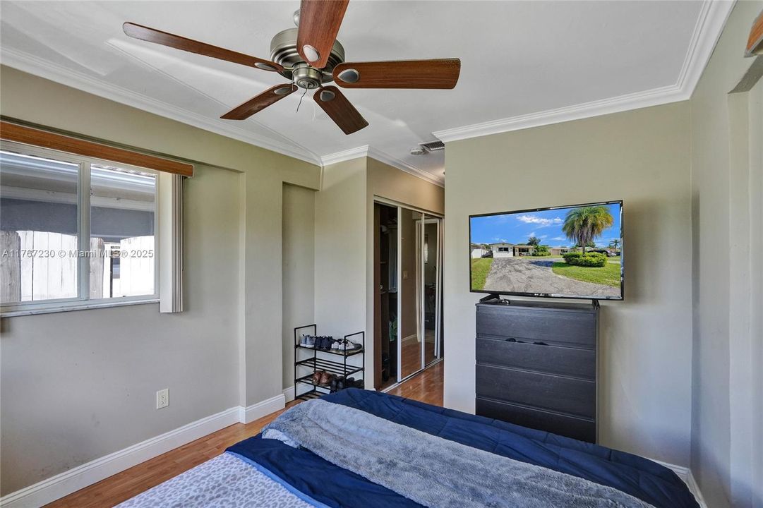 Recently Sold: $515,000 (3 beds, 2 baths, 1429 Square Feet)