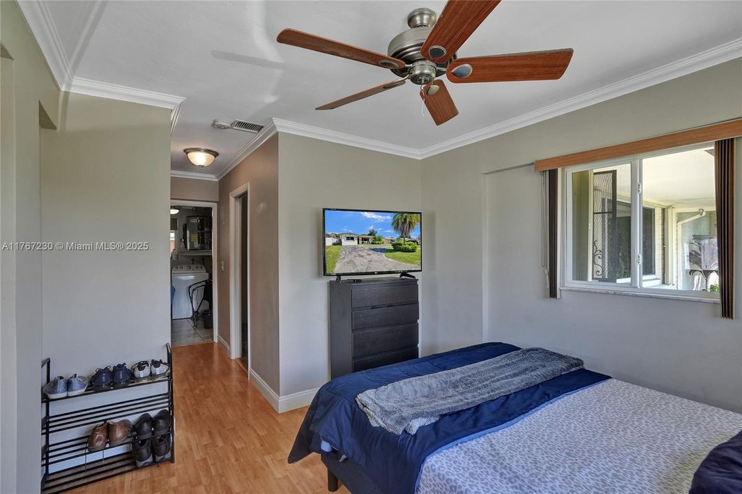 Recently Sold: $515,000 (3 beds, 2 baths, 1429 Square Feet)