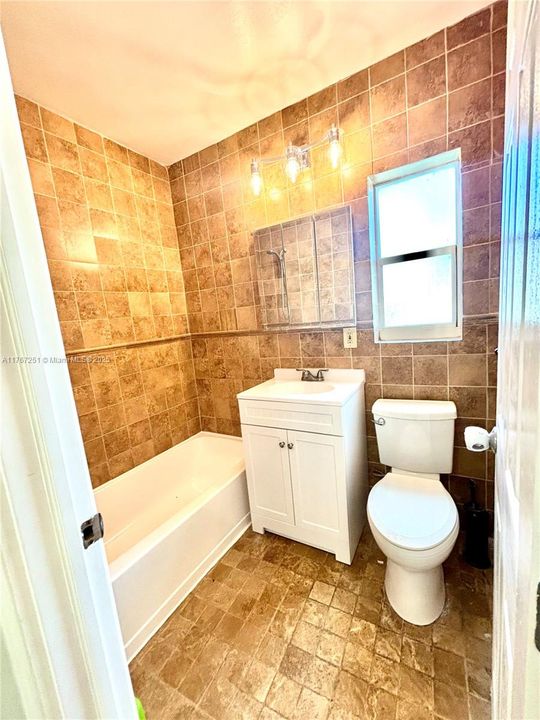 最近租的: $3,399 (3 贝兹, 2 浴室, 1396 平方英尺)