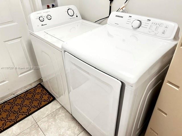 最近租的: $3,399 (3 贝兹, 2 浴室, 1396 平方英尺)