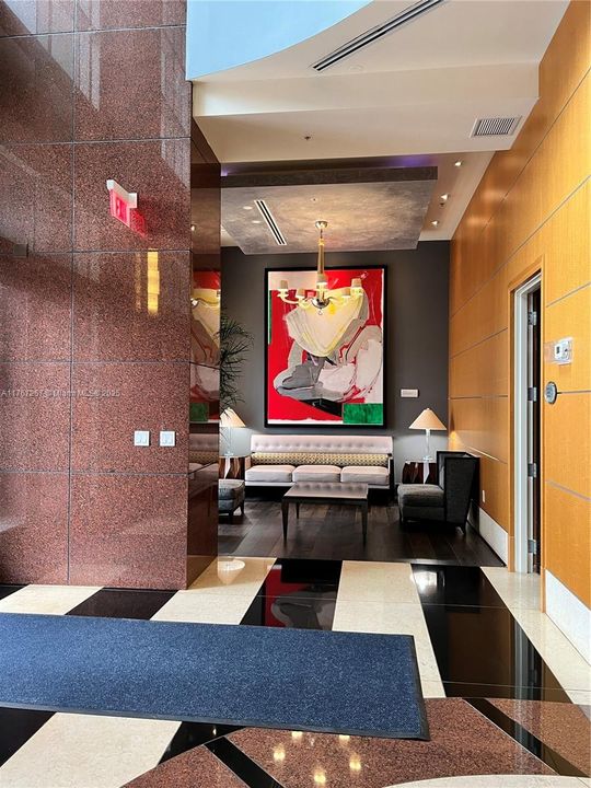 For Sale: $555,000 (2 beds, 2 baths, 1058 Square Feet)