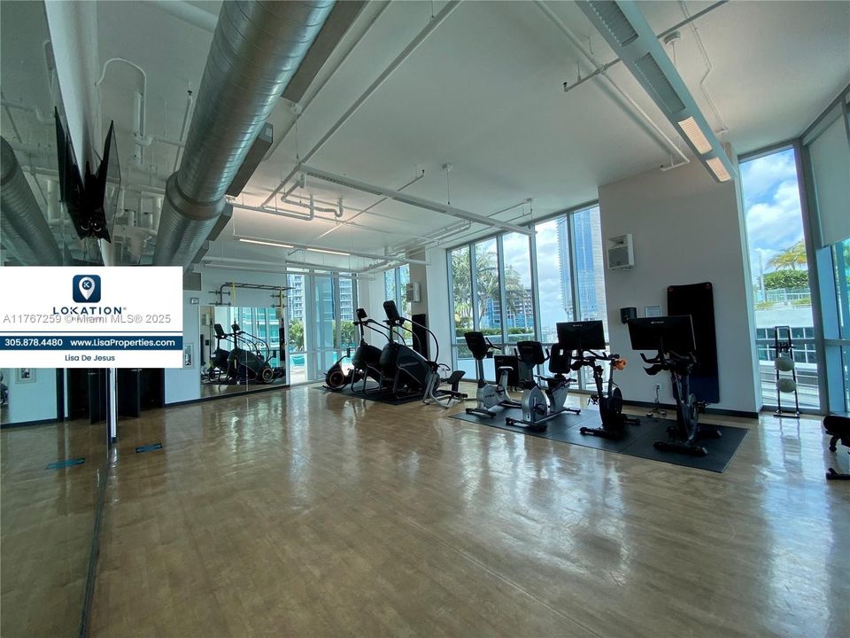 待售: $630,000 (1 贝兹, 1 浴室, 948 平方英尺)