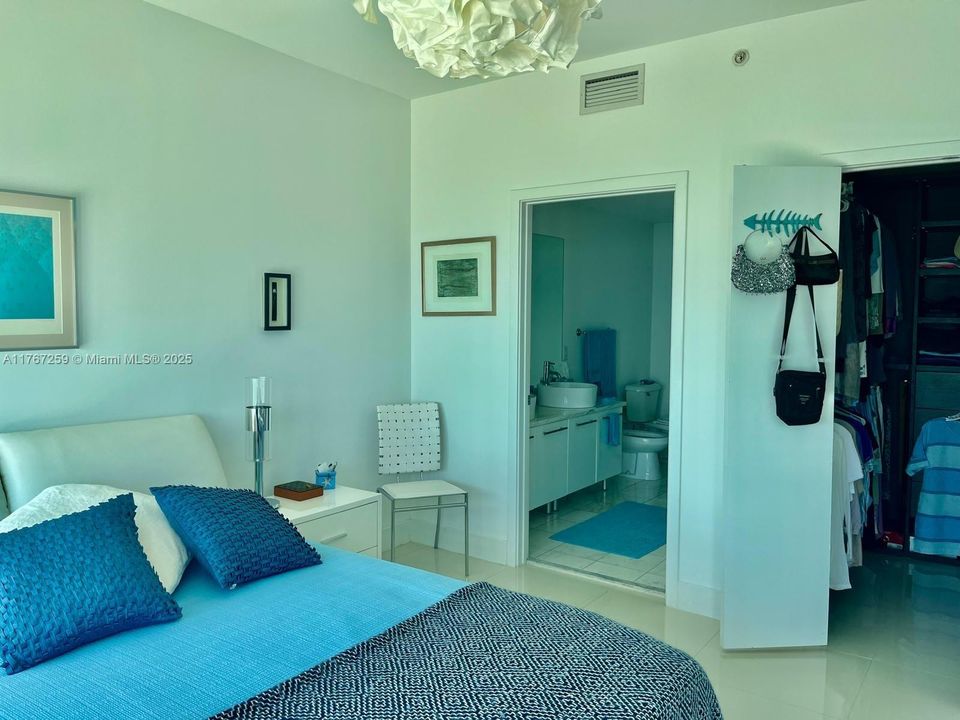 待售: $630,000 (1 贝兹, 1 浴室, 948 平方英尺)