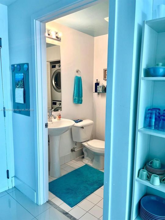 待售: $630,000 (1 贝兹, 1 浴室, 948 平方英尺)