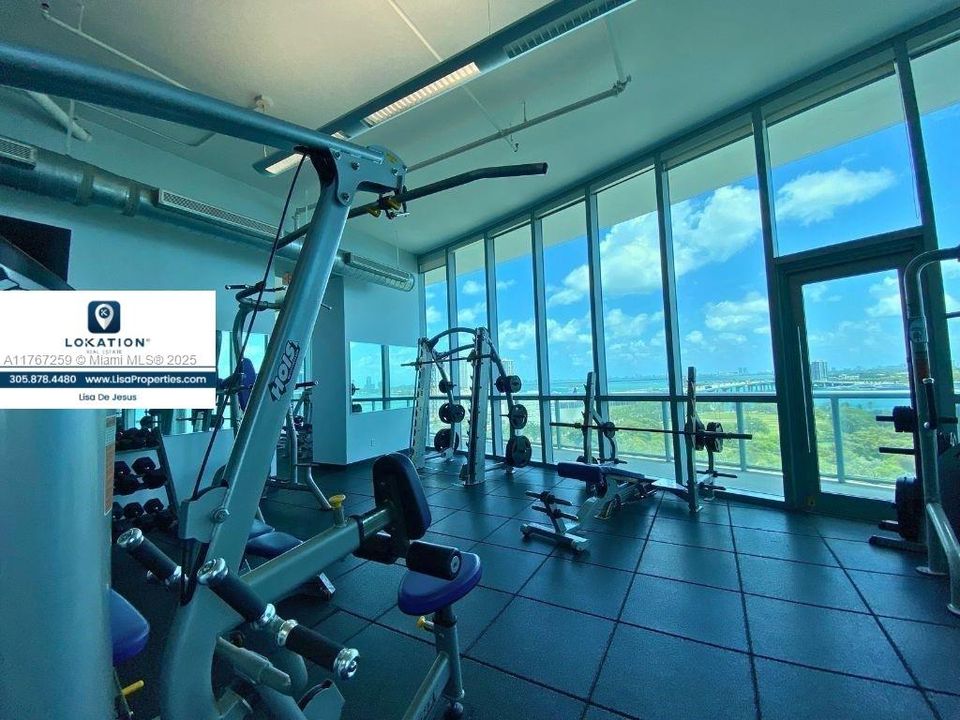 待售: $630,000 (1 贝兹, 1 浴室, 948 平方英尺)