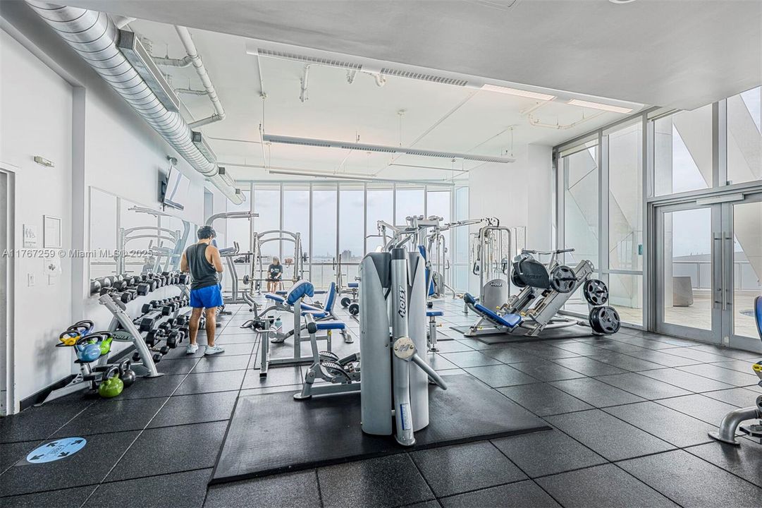 待售: $630,000 (1 贝兹, 1 浴室, 948 平方英尺)