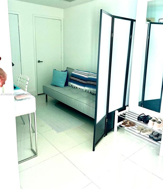 待售: $630,000 (1 贝兹, 1 浴室, 948 平方英尺)