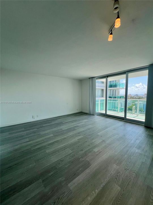 Recientemente alquilado: $2,400 (0 camas, 1 baños, 543 Pies cuadrados)