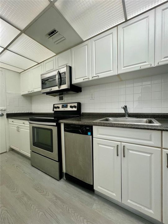 Recientemente alquilado: $2,400 (0 camas, 1 baños, 543 Pies cuadrados)