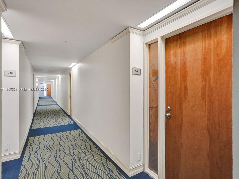 最近租的: $3,100 (2 贝兹, 2 浴室, 1030 平方英尺)