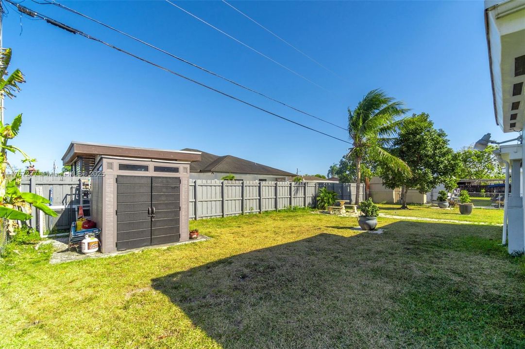 最近售出: $610,000 (3 贝兹, 2 浴室, 1571 平方英尺)