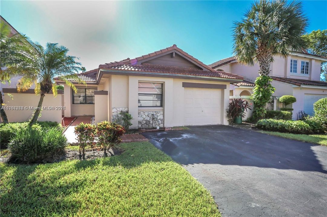 Vendido Recientemente: $469,999 (3 camas, 2 baños, 992 Pies cuadrados)