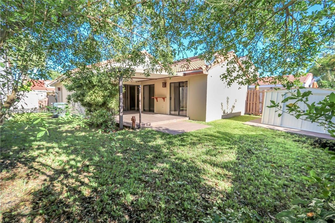 Vendido Recientemente: $469,999 (3 camas, 2 baños, 992 Pies cuadrados)