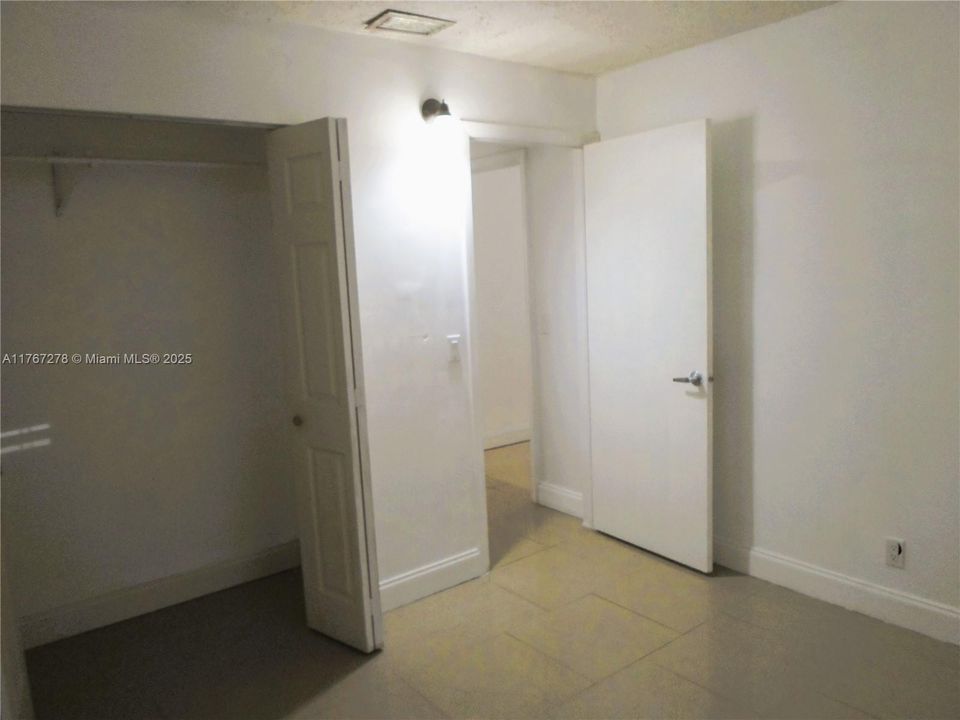 Vendido Recientemente: $469,999 (3 camas, 2 baños, 992 Pies cuadrados)