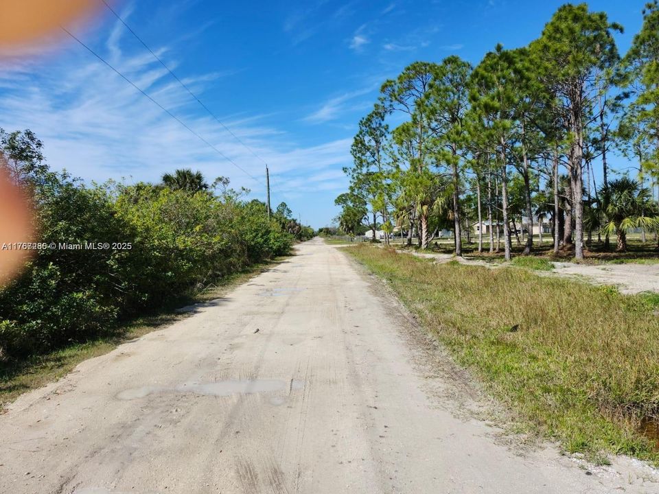 最近售出: $70,000 (1.25 acres)