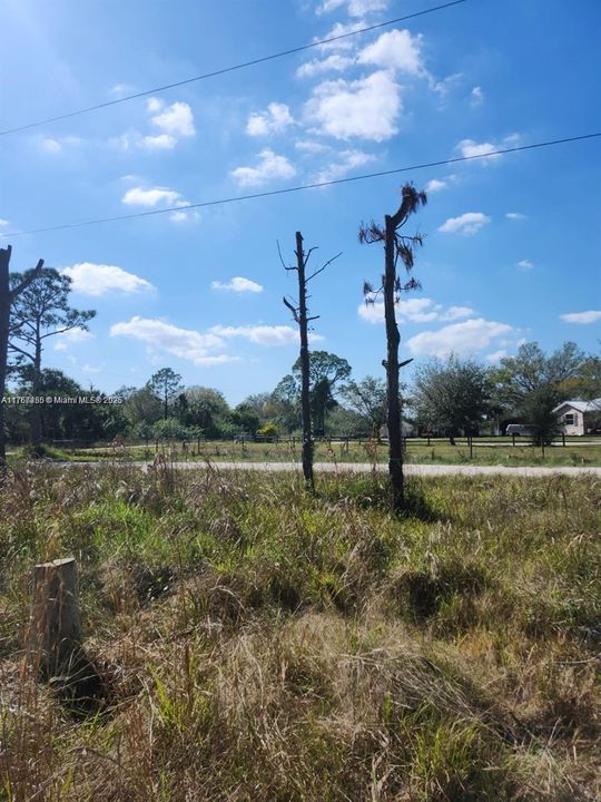 最近售出: $70,000 (1.25 acres)