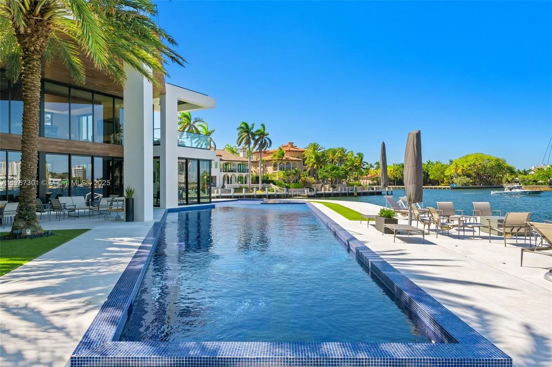 For Sale: $45,000,000 (6 beds, 8 baths, 11714 Square Feet)