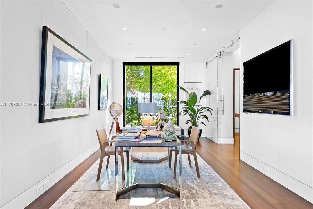 For Sale: $45,000,000 (6 beds, 8 baths, 11714 Square Feet)