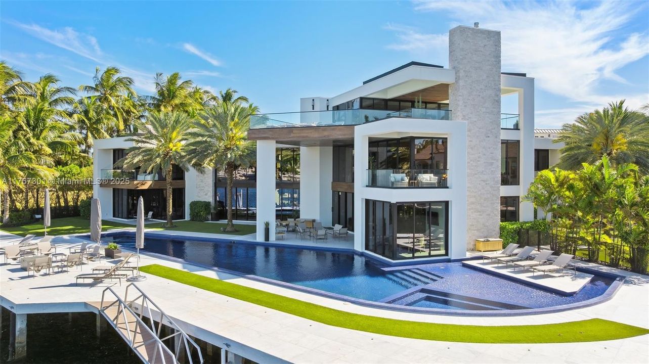 For Sale: $45,000,000 (6 beds, 8 baths, 11714 Square Feet)