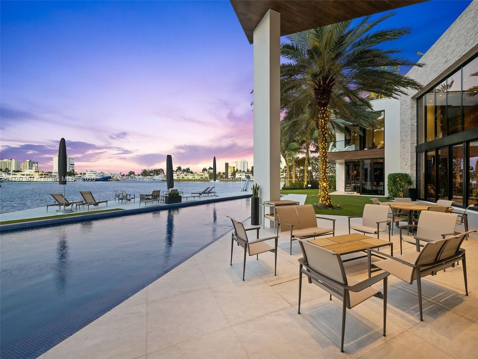 For Sale: $45,000,000 (6 beds, 8 baths, 11714 Square Feet)