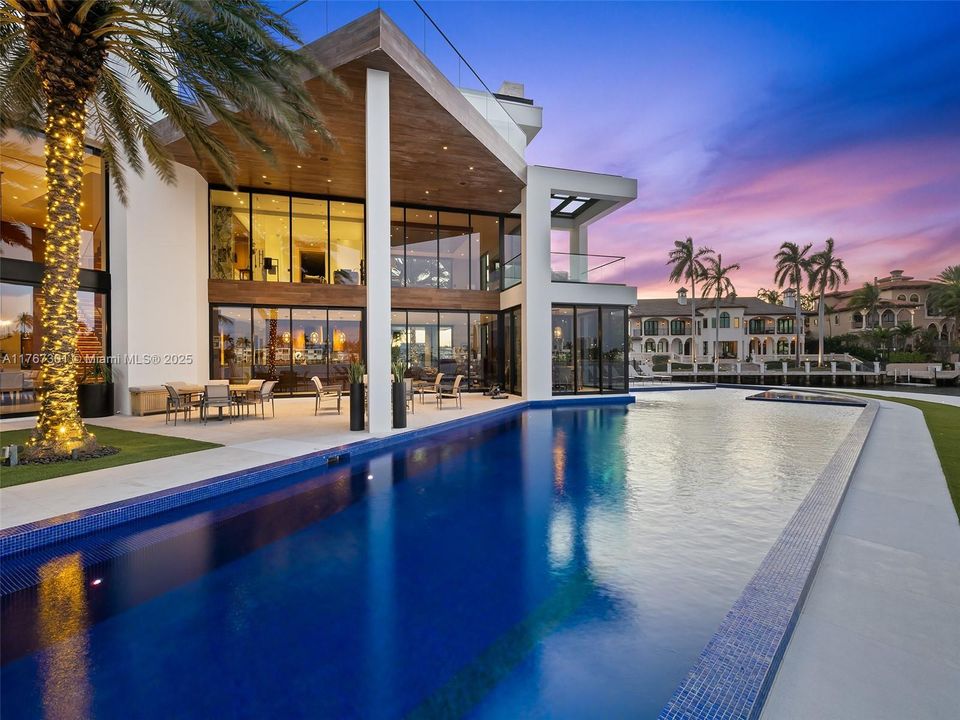 For Sale: $45,000,000 (6 beds, 8 baths, 11714 Square Feet)