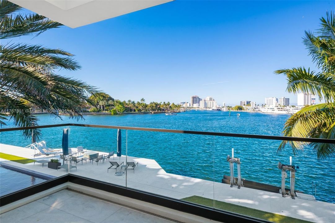 For Sale: $45,000,000 (6 beds, 8 baths, 11714 Square Feet)