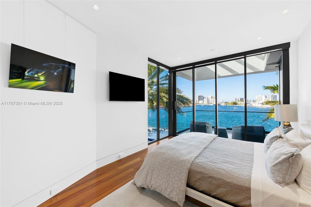 For Sale: $45,000,000 (6 beds, 8 baths, 11714 Square Feet)