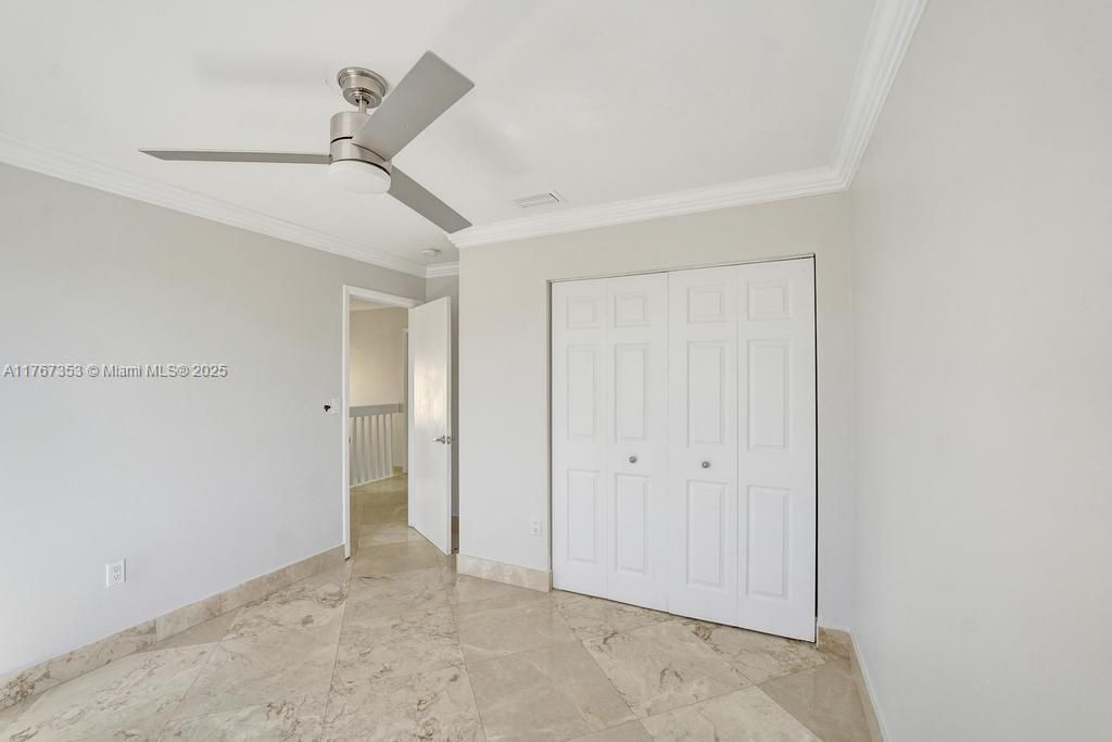 Vendido Recientemente: $500,000 (3 camas, 2 baños, 1569 Pies cuadrados)