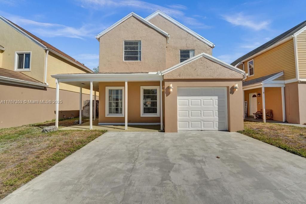 Vendido Recientemente: $500,000 (3 camas, 2 baños, 1569 Pies cuadrados)