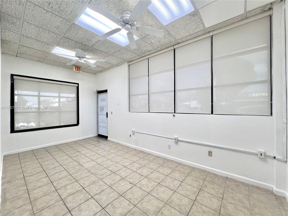 Недавно продано: $3,495,000 (0 спален, 0 ванн, 0 Квадратных фут)