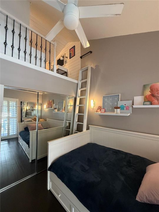 En Venta: $794,900 (2 camas, 2 baños, 1542 Pies cuadrados)