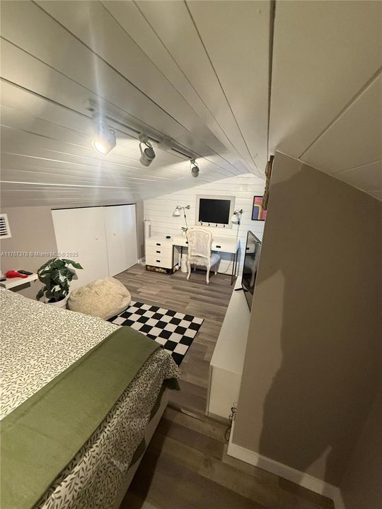 En Venta: $794,900 (2 camas, 2 baños, 1542 Pies cuadrados)