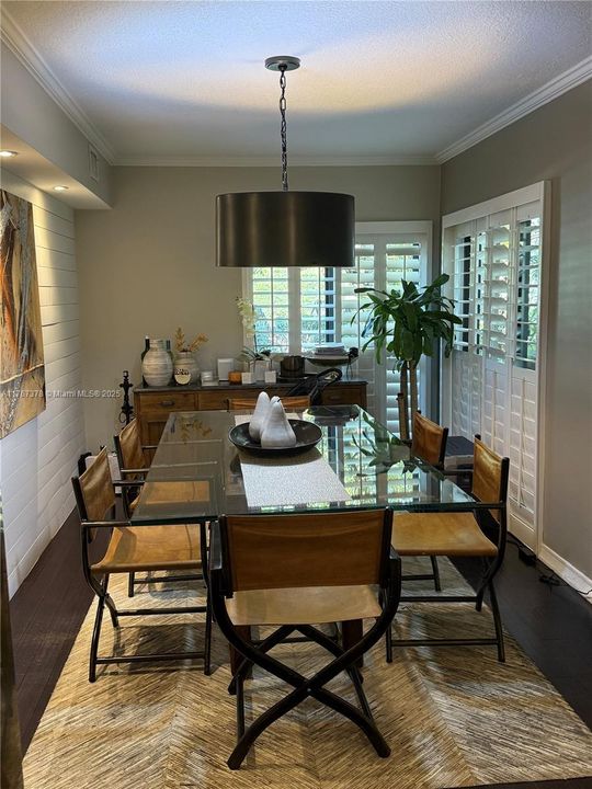 En Venta: $794,900 (2 camas, 2 baños, 1542 Pies cuadrados)