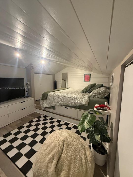 En Venta: $794,900 (2 camas, 2 baños, 1542 Pies cuadrados)