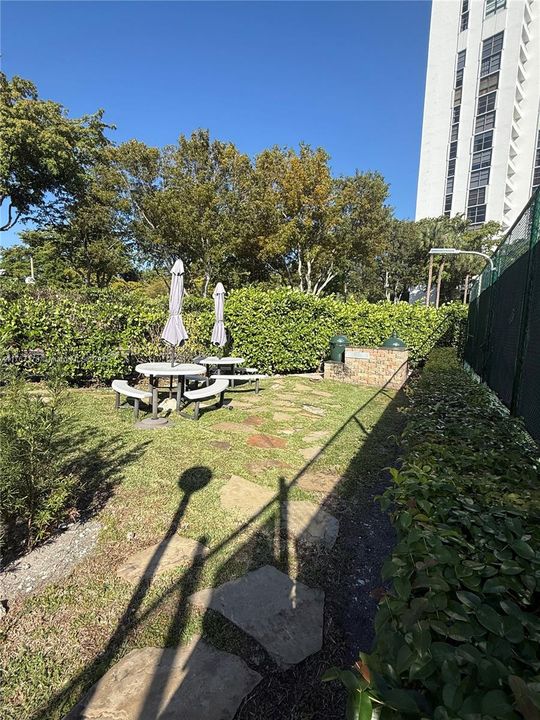 En Venta: $794,900 (2 camas, 2 baños, 1542 Pies cuadrados)