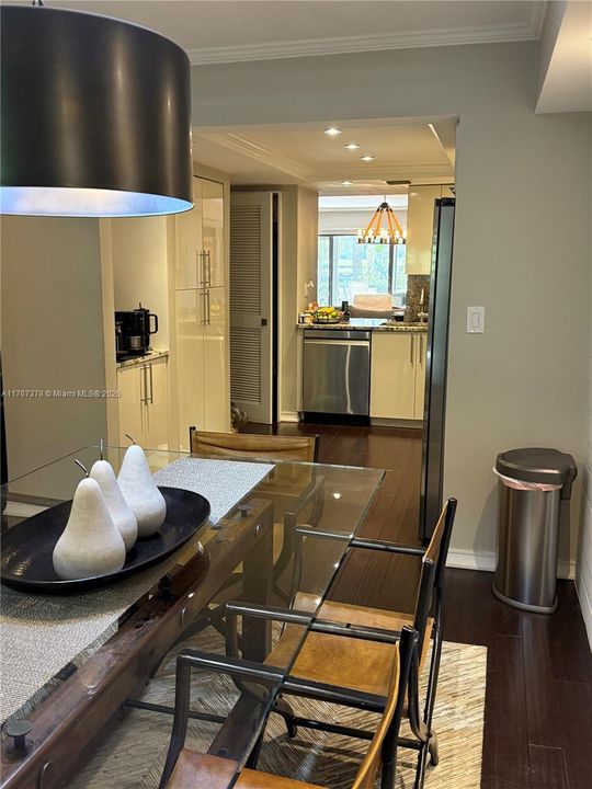 En Venta: $794,900 (2 camas, 2 baños, 1542 Pies cuadrados)