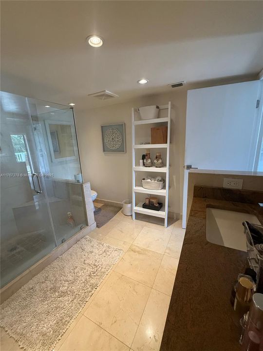 En Venta: $794,900 (2 camas, 2 baños, 1542 Pies cuadrados)