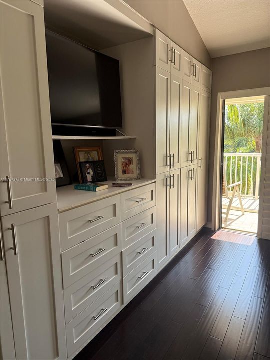 En Venta: $794,900 (2 camas, 2 baños, 1542 Pies cuadrados)