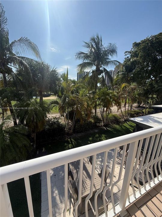 En Venta: $794,900 (2 camas, 2 baños, 1542 Pies cuadrados)