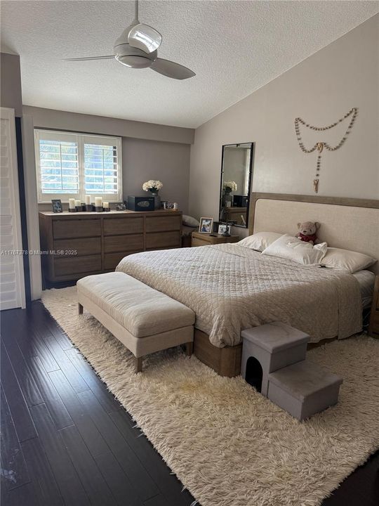 En Venta: $794,900 (2 camas, 2 baños, 1542 Pies cuadrados)