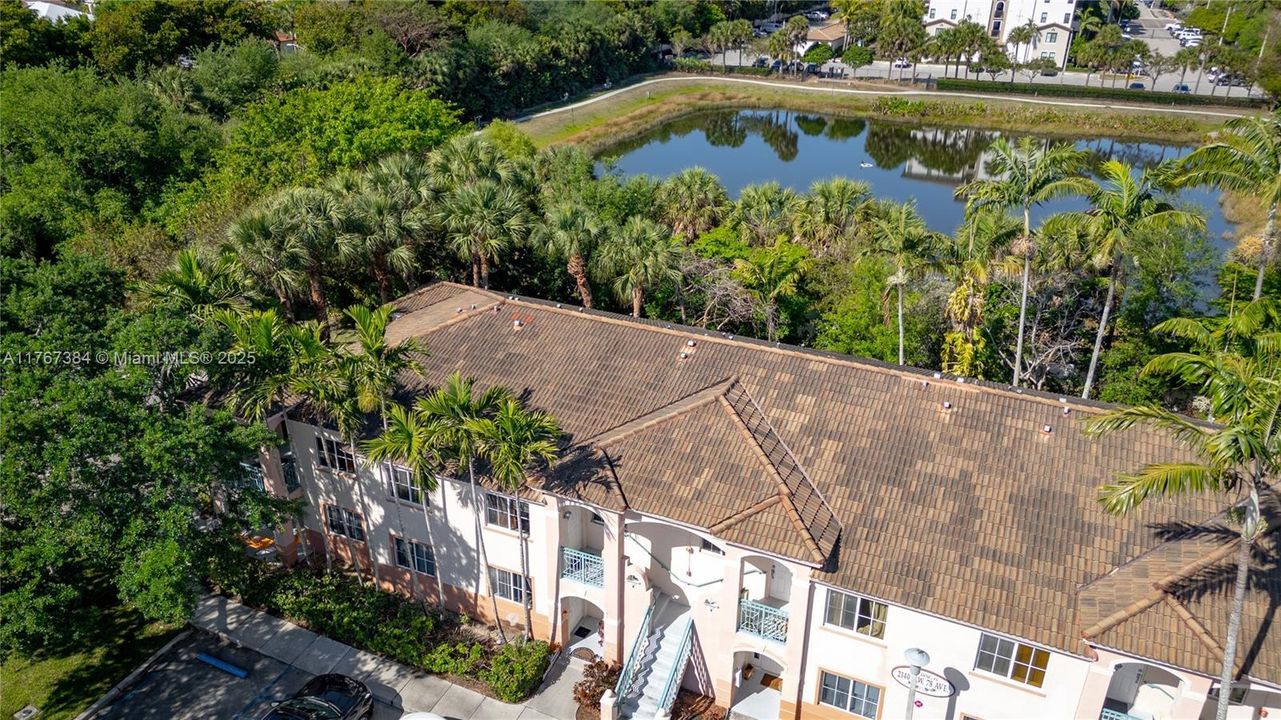 Recently Sold: $350,000 (3 beds, 2 baths, 1024 Square Feet)