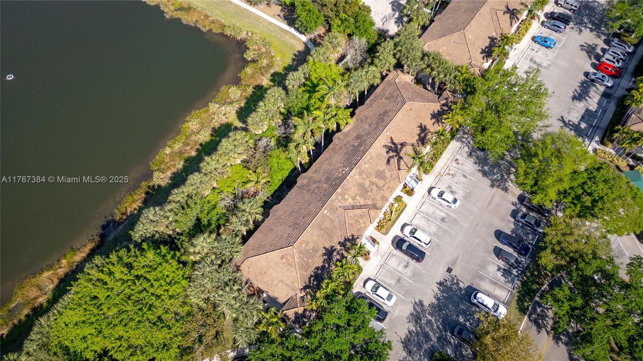 Recently Sold: $350,000 (3 beds, 2 baths, 1024 Square Feet)