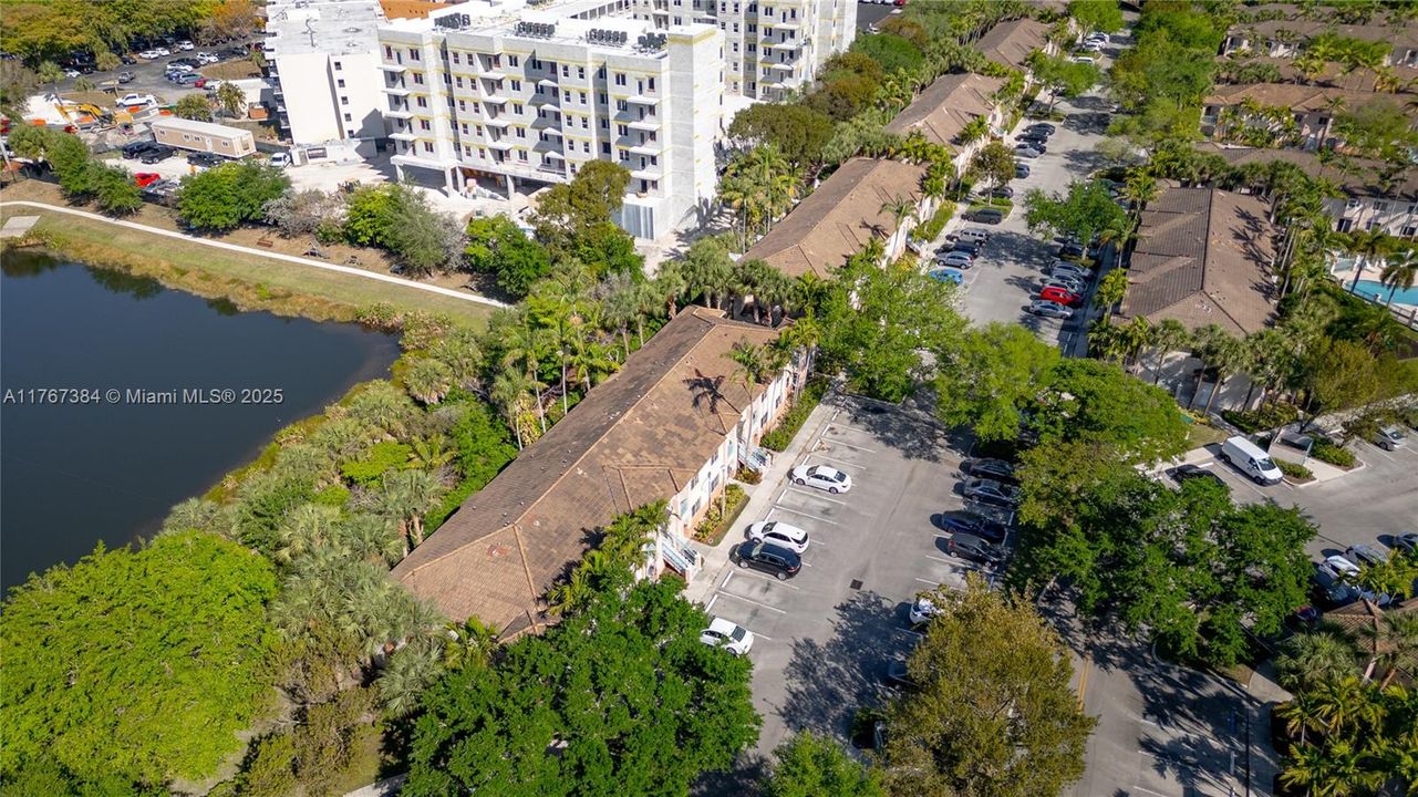 Recently Sold: $350,000 (3 beds, 2 baths, 1024 Square Feet)