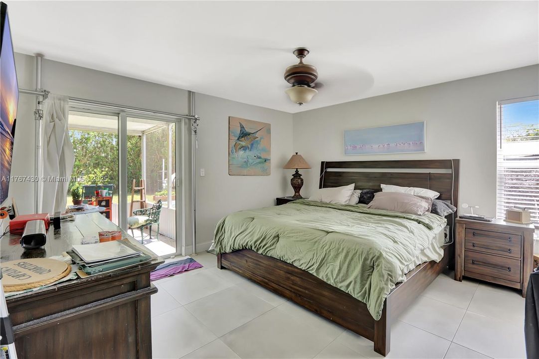 Recently Sold: $849,000 (3 beds, 2 baths, 1721 Square Feet)