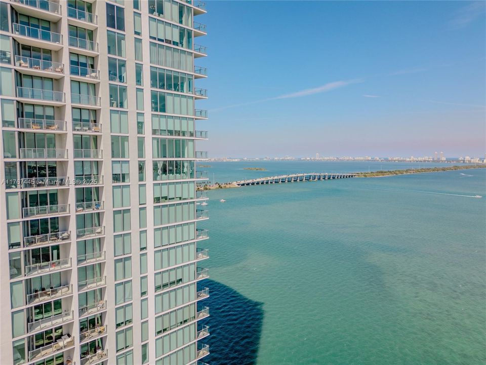 For Sale: $1,875,000 (3 beds, 4 baths, 1868 Square Feet)