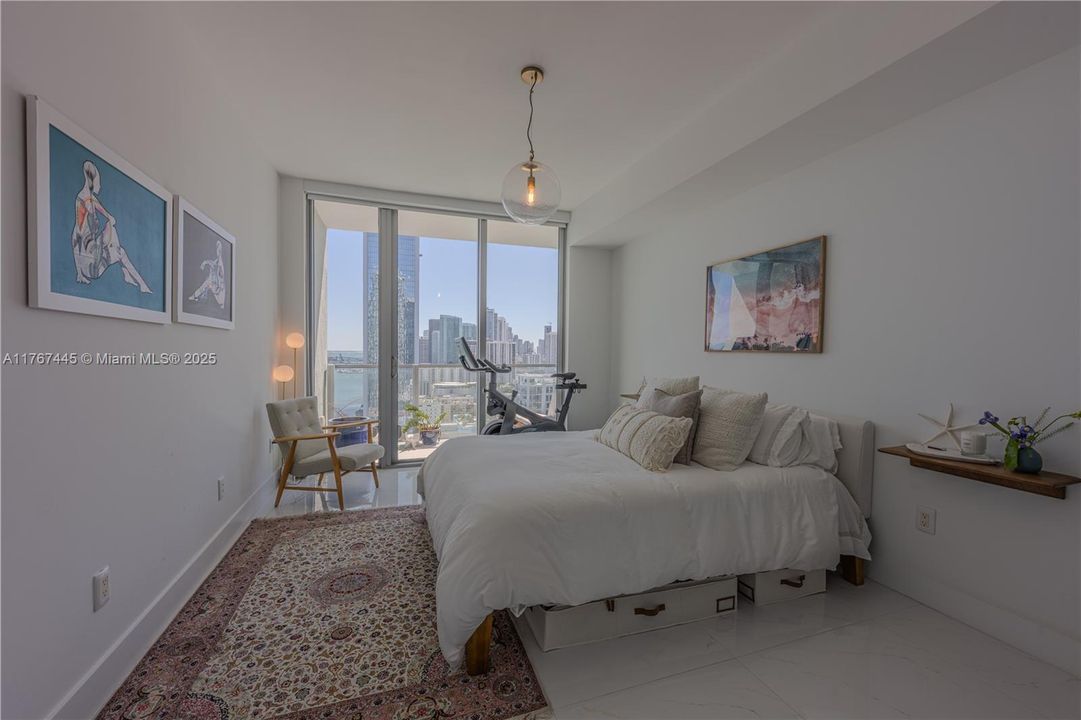 For Sale: $1,875,000 (3 beds, 4 baths, 1868 Square Feet)