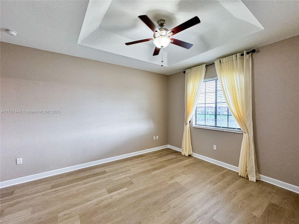 Recently Rented: $2,650 (3 beds, 2 baths, 1628 Square Feet)