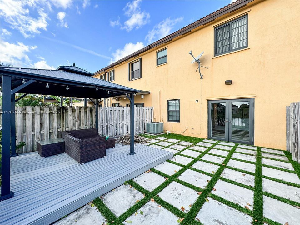 Recently Rented: $2,650 (3 beds, 2 baths, 1628 Square Feet)