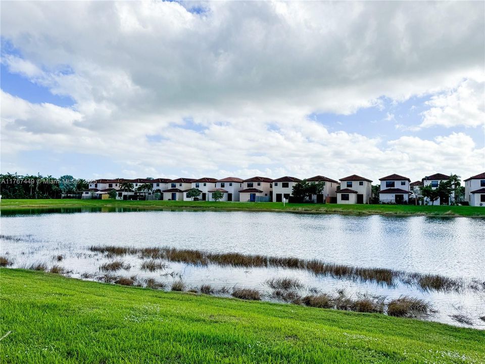 Recently Rented: $2,650 (3 beds, 2 baths, 1628 Square Feet)